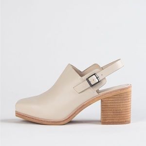 INTENTIONALLY BLANK Honcho Leather Slingback Mules 7/37